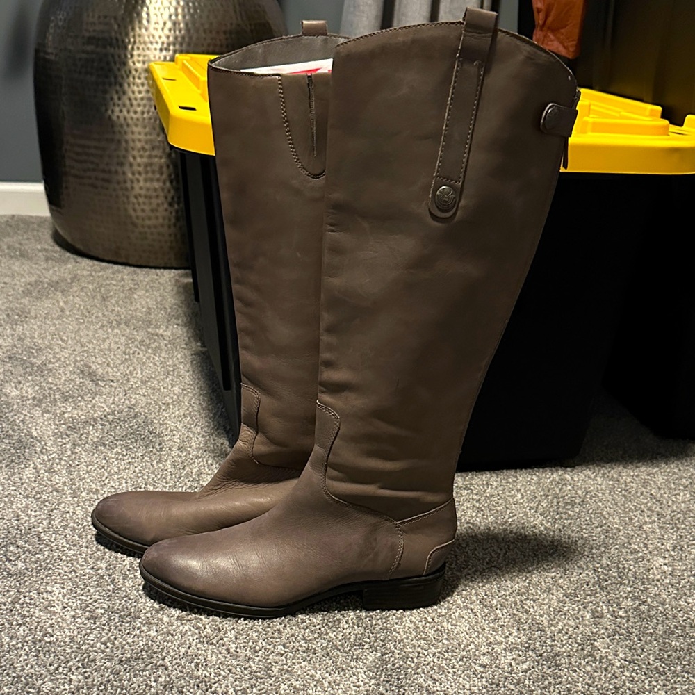 Gorgeous leather boots